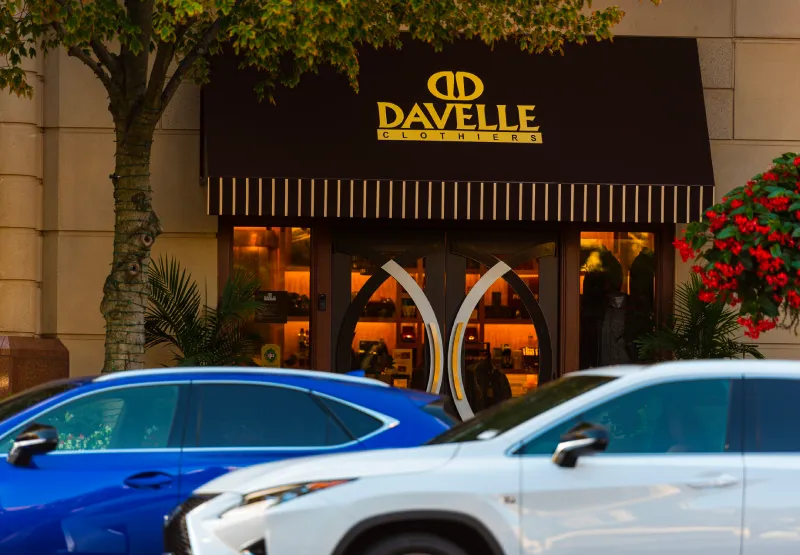 Davelle Clothiers storefront at Reston Town Center